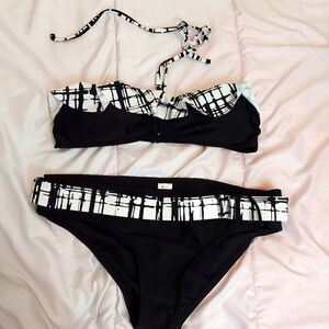 JINXD Bikini 👙 Size Large